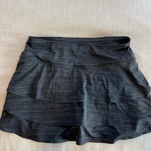 Athleta skirt size women’s medium gray